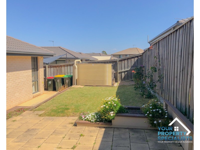 9 Hinton Drive, Spring Farm NSW 2570