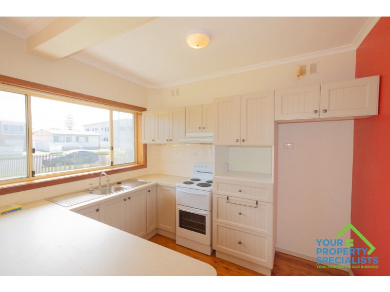 1/13 Osborne Parade, Warilla NSW 2528