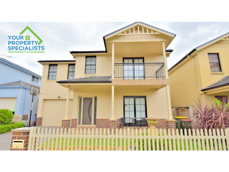 11 Lochview Crescent, Mount Annan NSW 2567