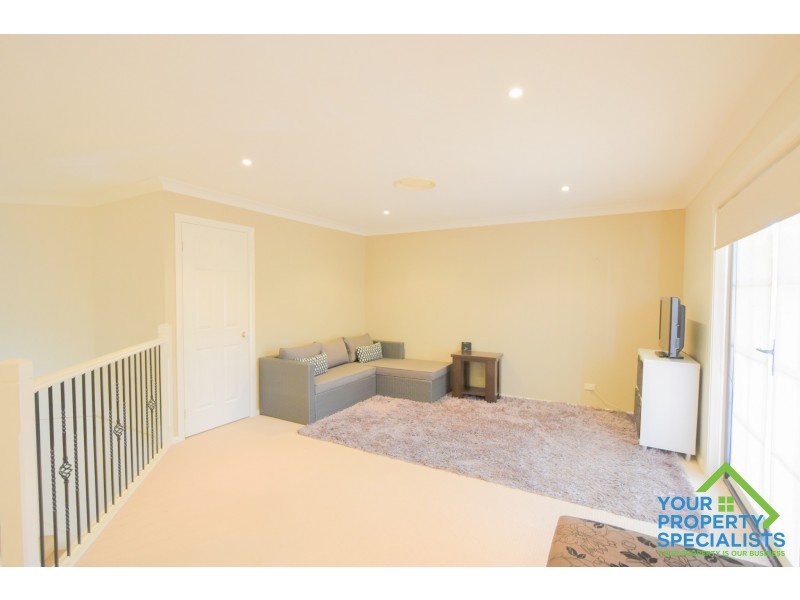 11 Lochview Crescent, Mount Annan NSW 2567