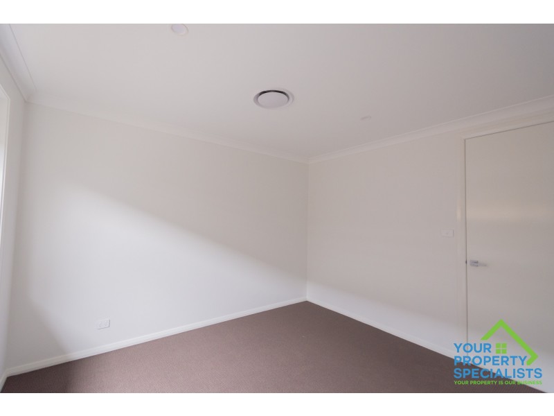 15 Renshaw Street, Catherine Field NSW 2557
