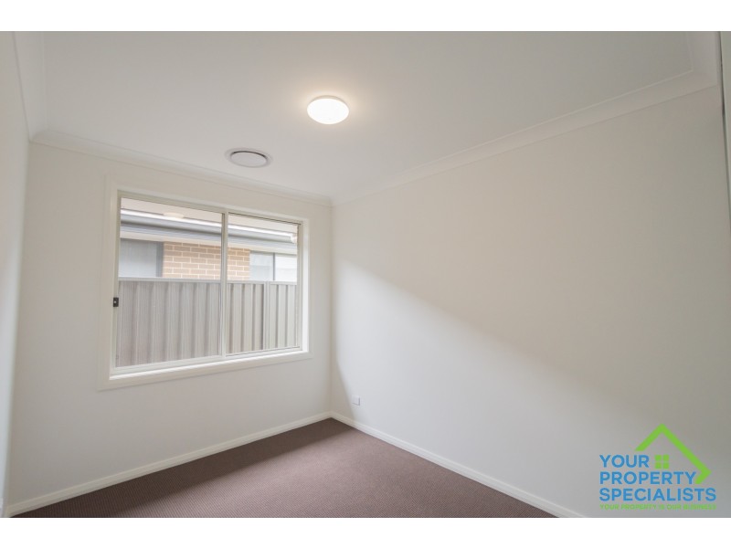 15 Renshaw Street, Catherine Field NSW 2557