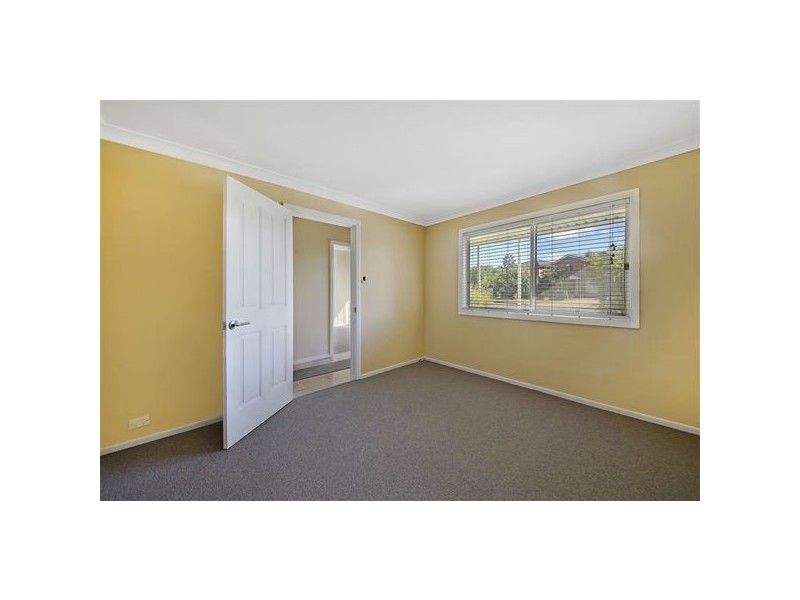 8 Swain Street, Moorebank NSW 2170