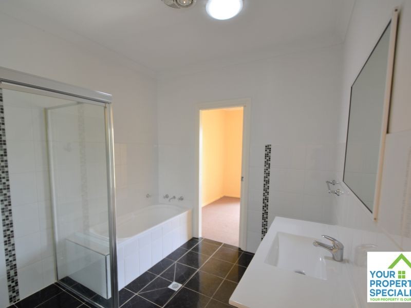 2 Arrow Place, Raby NSW 2566
