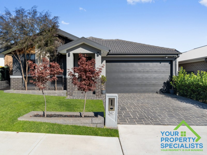 39 Kingsman Avenue, Elderslie NSW 2570