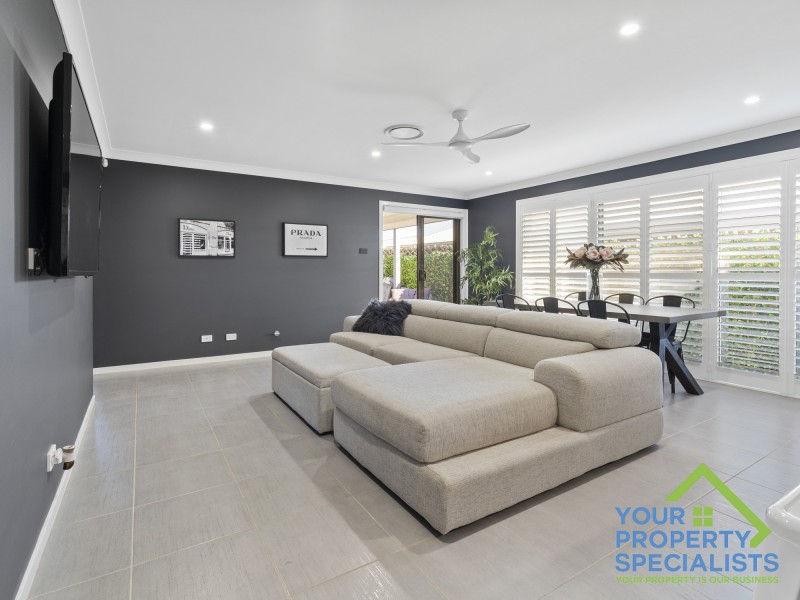 39 Kingsman Avenue, Elderslie NSW 2570
