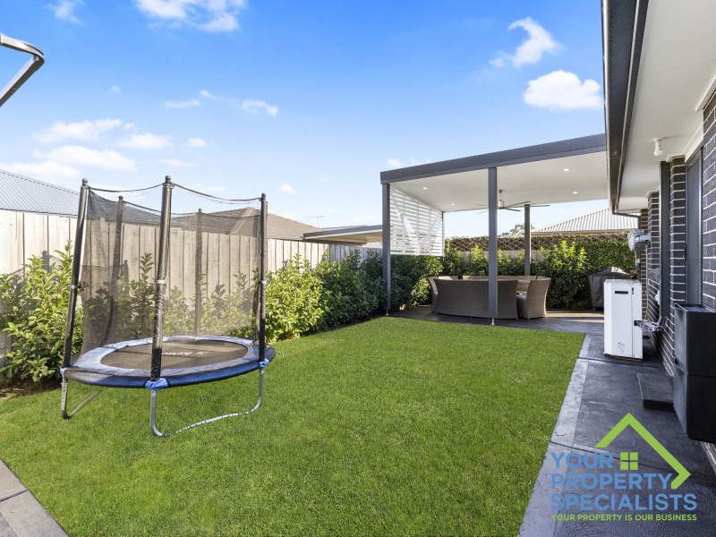 39 Kingsman Avenue, Elderslie NSW 2570
