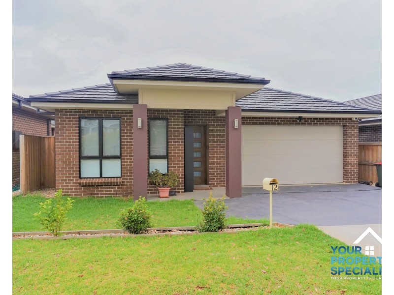12 Casimer Avenue, Elderslie NSW 2570