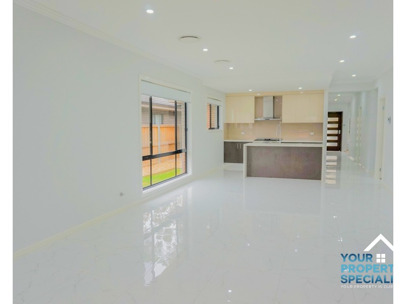 12 Casimer Avenue, Elderslie NSW 2570