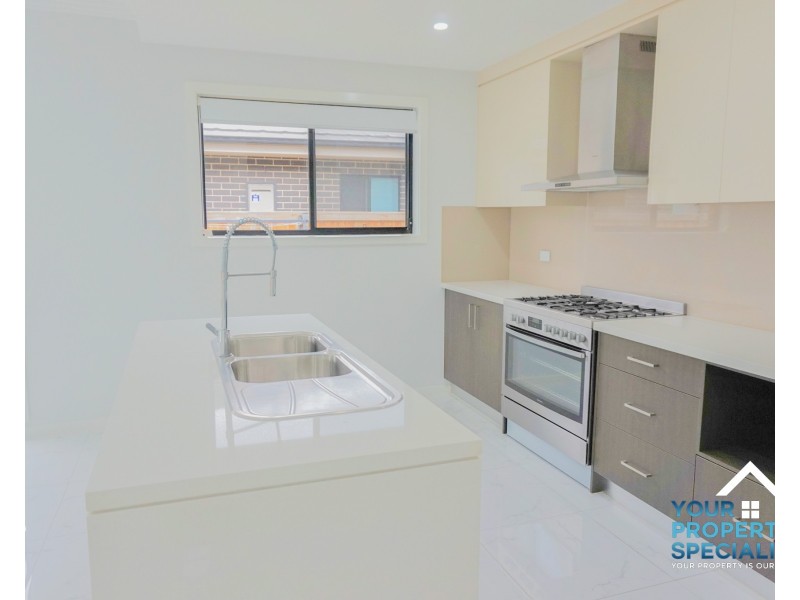 12 Casimer Avenue, Elderslie NSW 2570