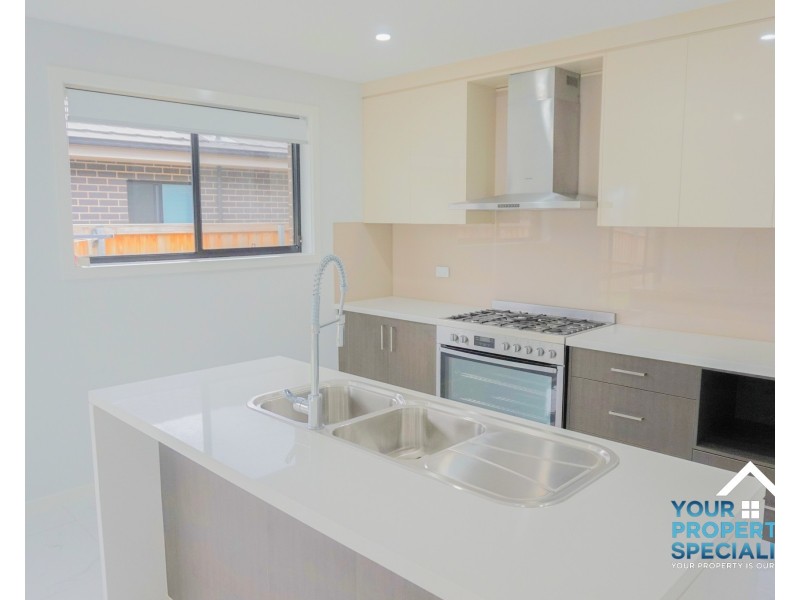 12 Casimer Avenue, Elderslie NSW 2570