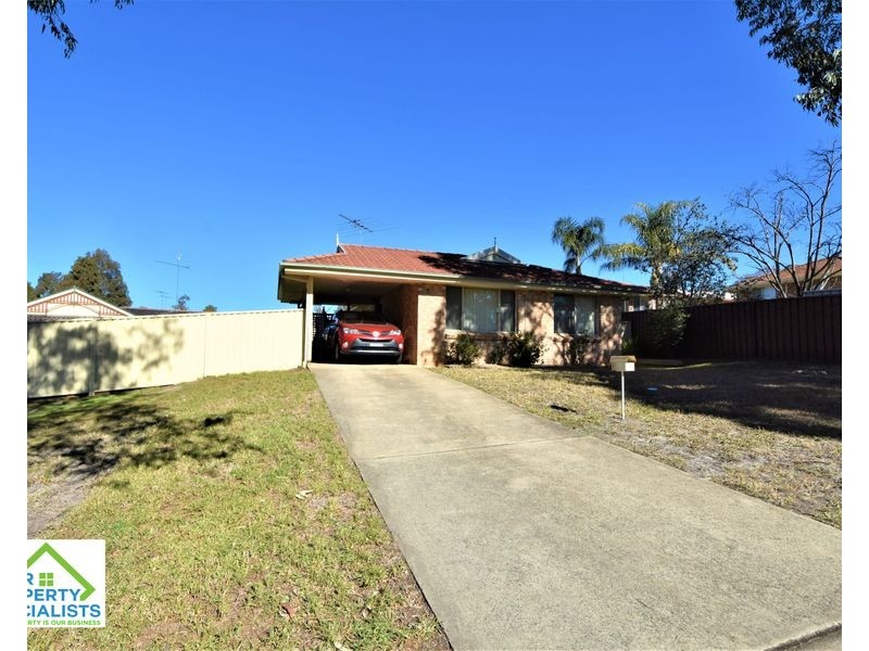 2 Rigelsford Street, Mount Annan NSW 2567