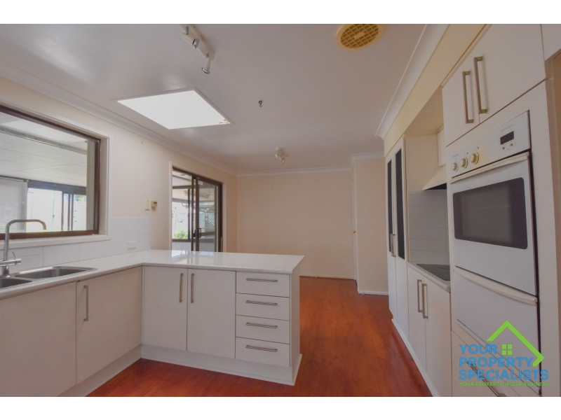 17 Flinders Avenue, Camden South NSW 2570