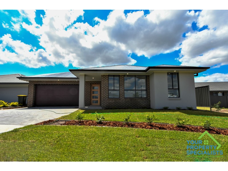 13 Geddes Street, Spring Farm NSW 2570