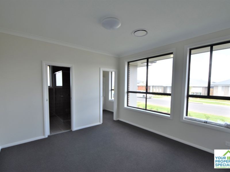 13 Geddes Street, Spring Farm NSW 2570