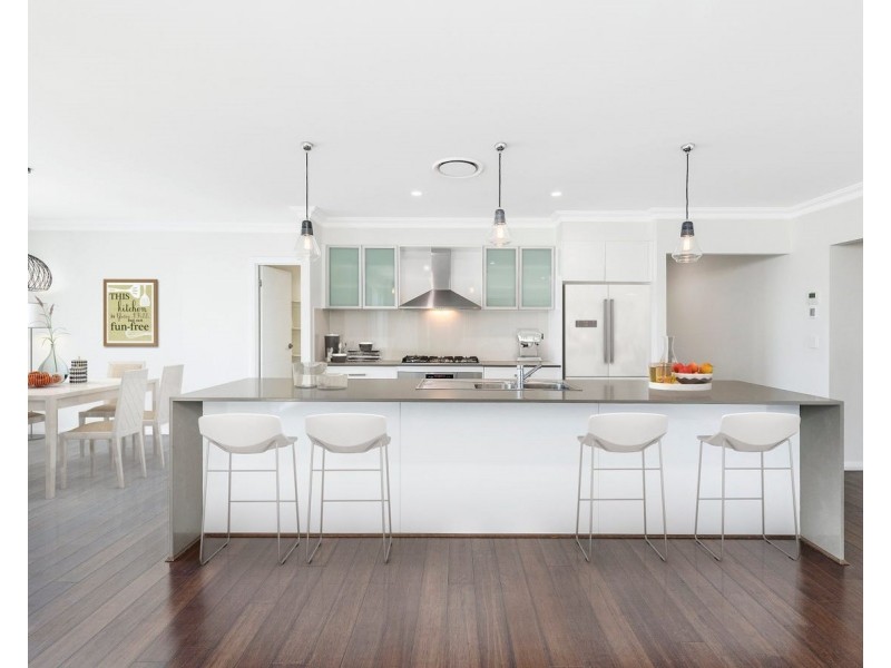 1 Dengate Close, Elderslie NSW 2570