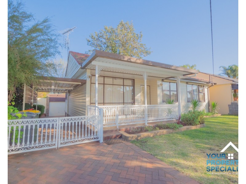 31 Clarence Street, Macquarie Fields NSW 2564