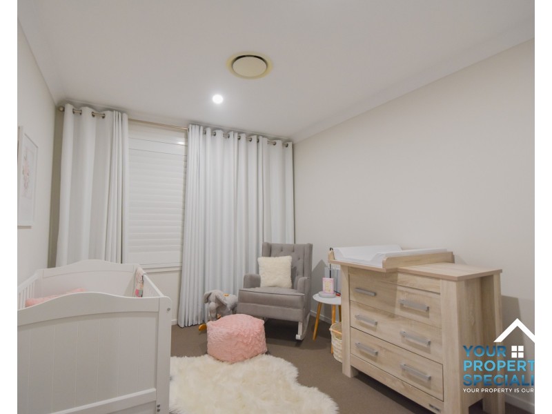 11 Mills lane, Oran Park NSW 2570