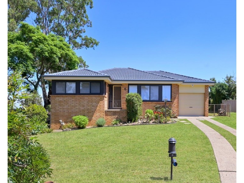 6 Balook Crescent, Bradbury NSW 2560