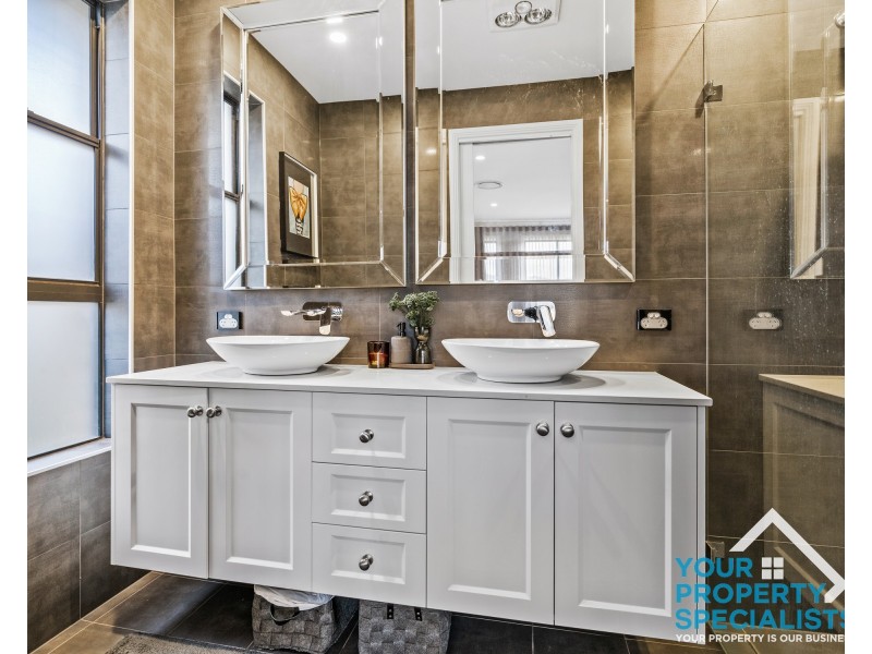 17 Newmarket Street, Currans Hill NSW 2567