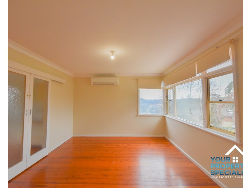 77 Pinaroo Crescent, Bradbury NSW 2560