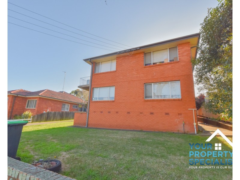4/6 Innes Street, Campbelltown NSW 2560