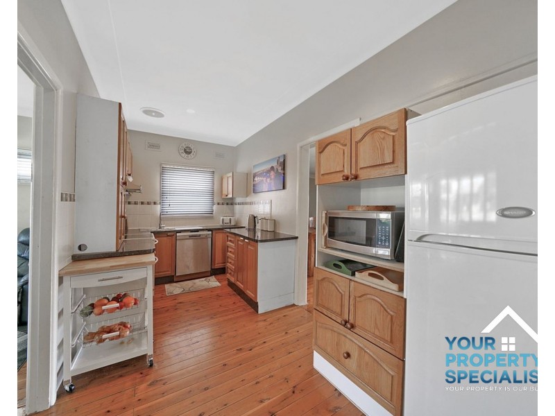 8 Ettlesdale Road, Spring Farm NSW 2570