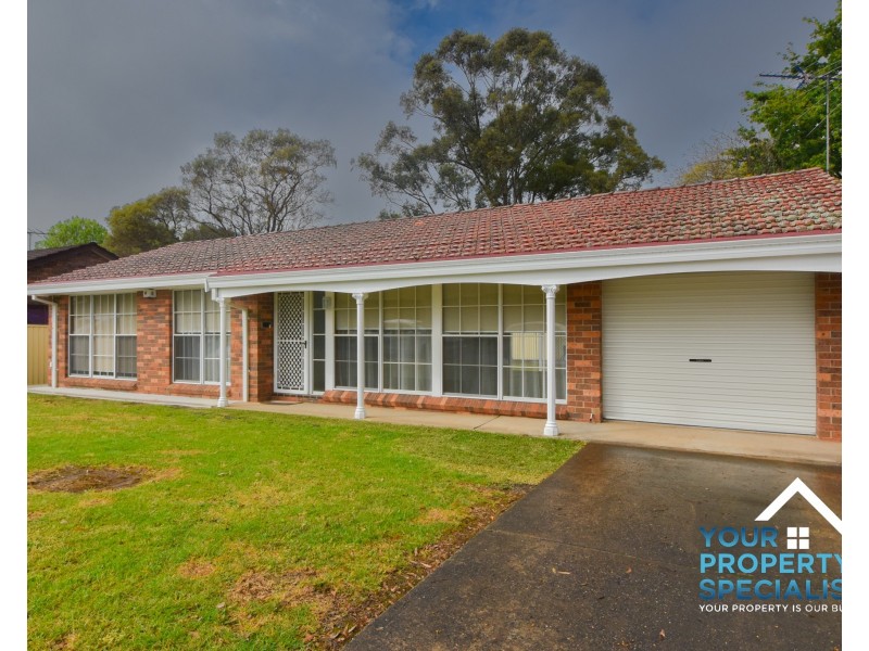 13 Harthouse Road, Ambarvale NSW 2560