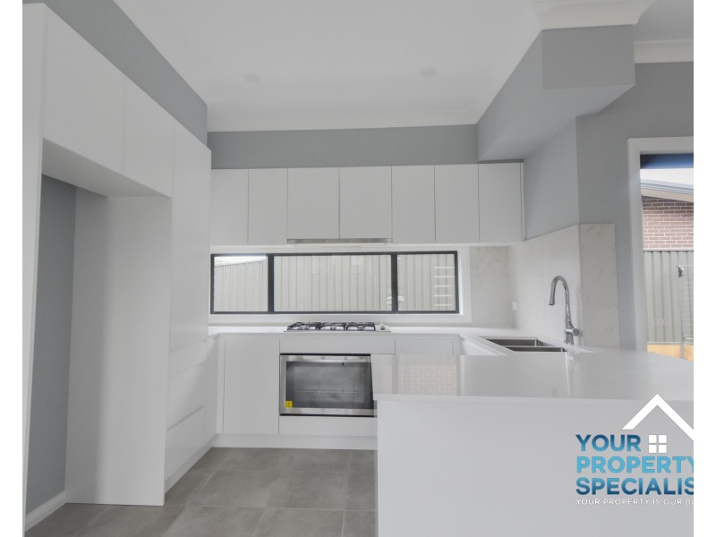 51 Minnamurra Drive, Gregory Hills NSW 2557