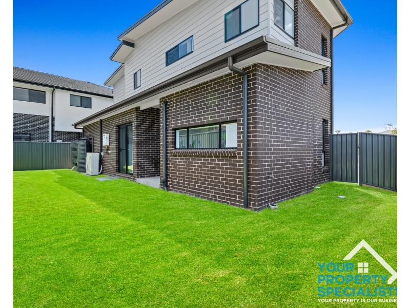 51 Minnamurra Drive, Gregory Hills NSW 2557