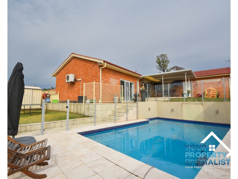 33 Columbia Street, Kearns NSW 2558