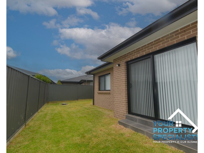 4A Fleming Street, Spring Farm NSW 2570