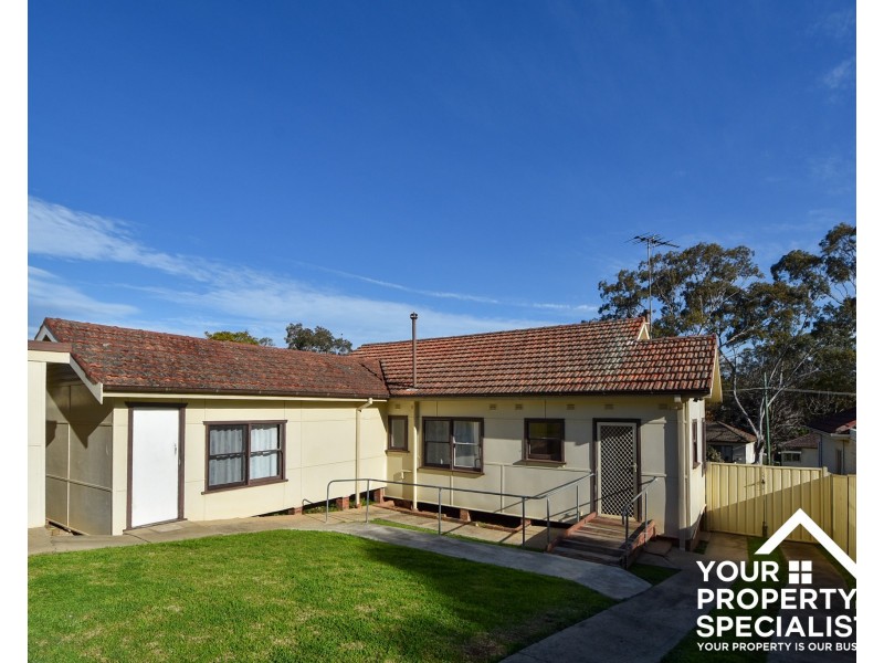 14 Donaldson Street, Bradbury NSW 2560
