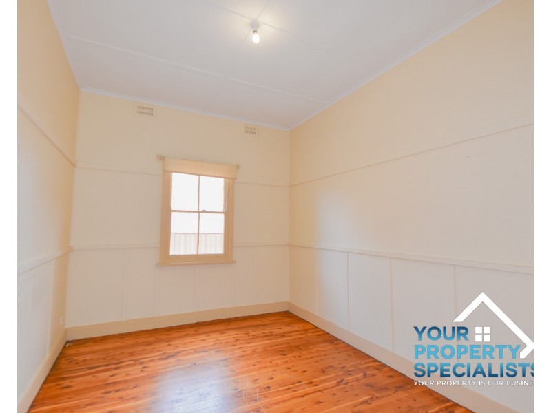 70 Moore Street, Campbelltown NSW 2560