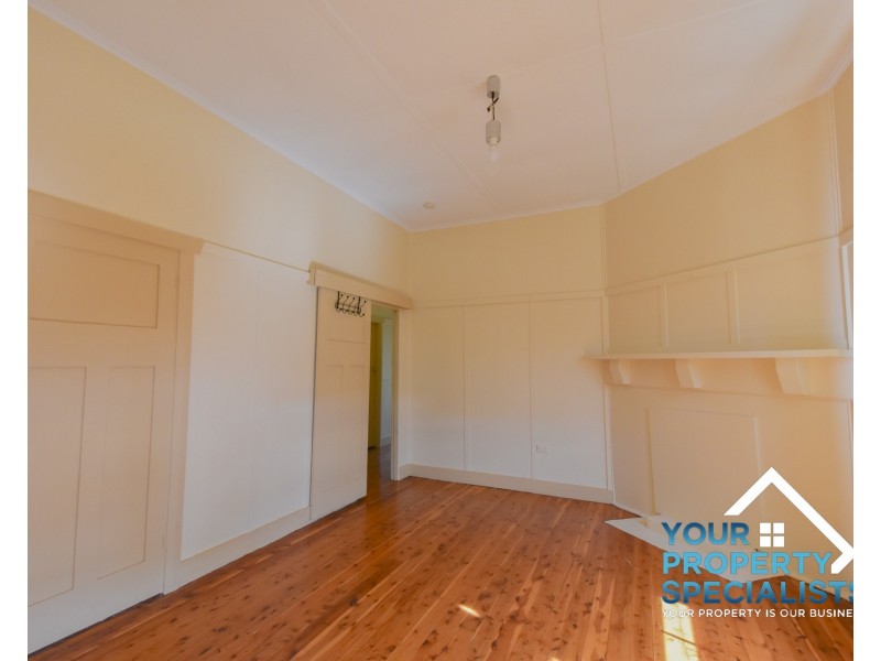 70 Moore Street, Campbelltown NSW 2560