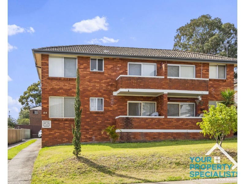 1/88 Dumaresq Street, Campbelltown NSW 2560