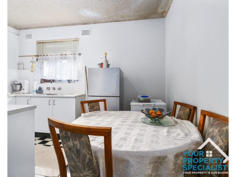 1/88 Dumaresq Street, Campbelltown NSW 2560