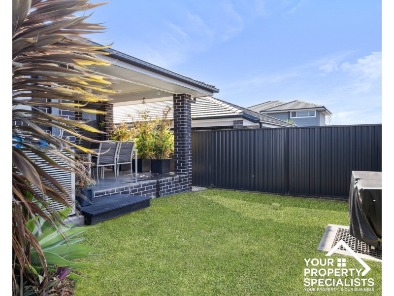 4 Courtney Loop, Oran Park NSW 2570