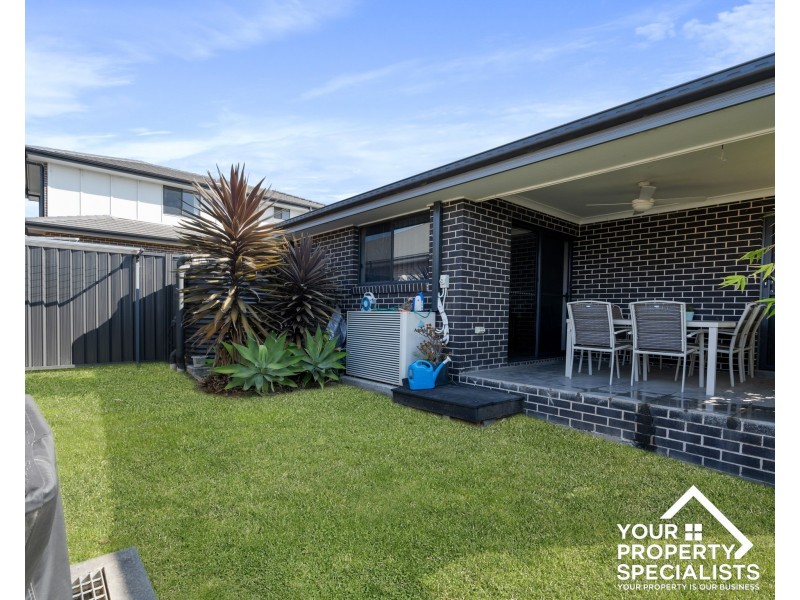 4 Courtney Loop, Oran Park NSW 2570