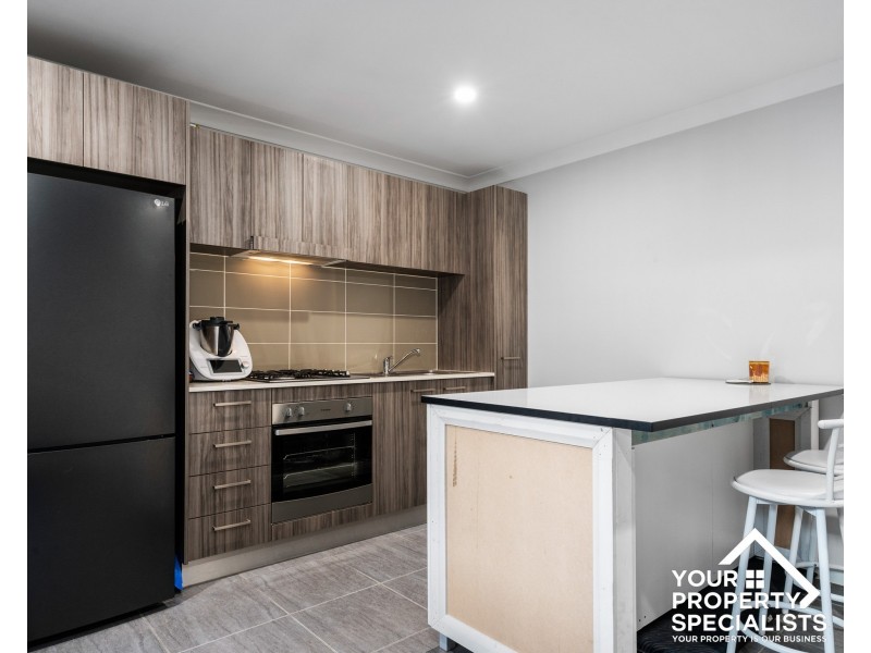 4 Courtney Loop, Oran Park NSW 2570