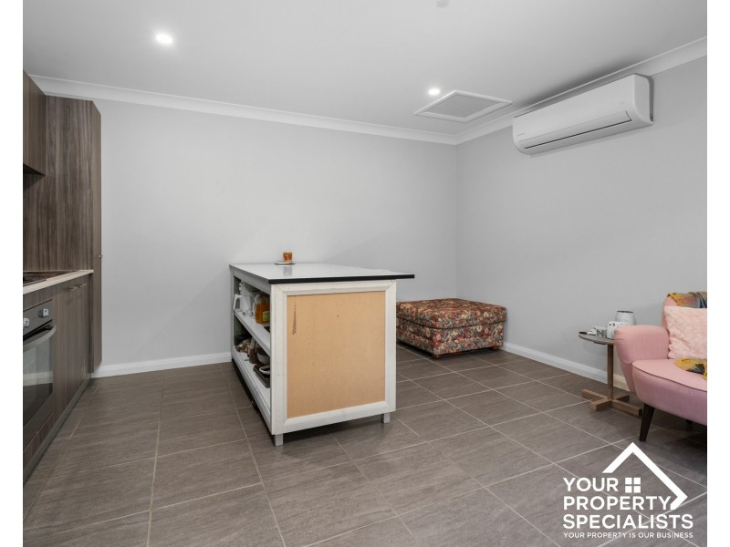 4 Courtney Loop, Oran Park NSW 2570