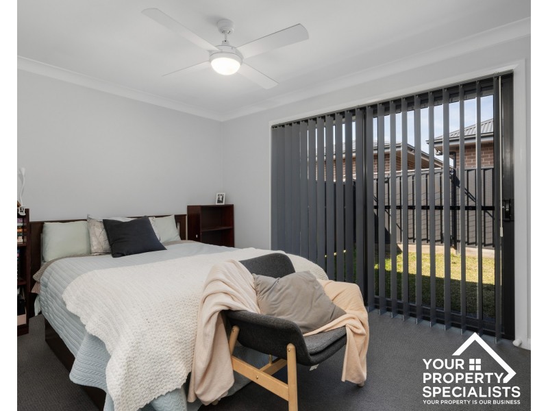 4 Courtney Loop, Oran Park NSW 2570