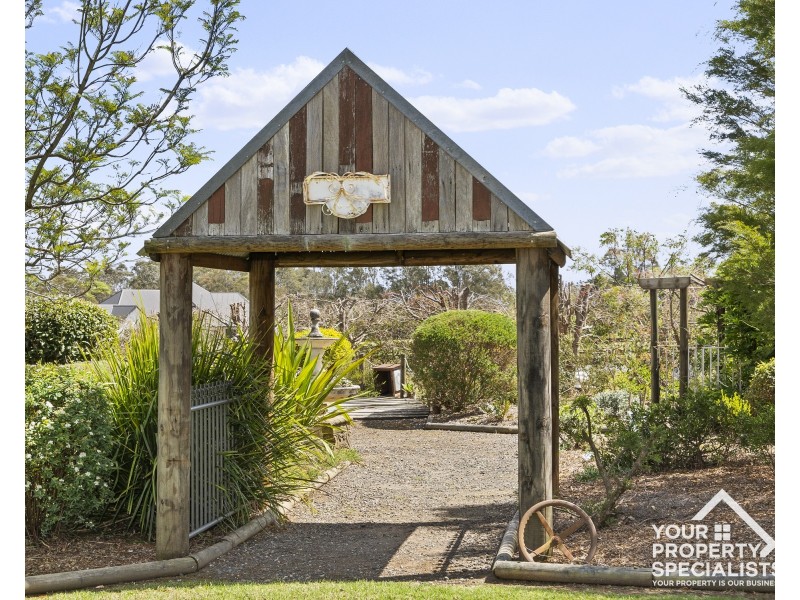 3 Clintara Crescent, Razorback NSW 2571