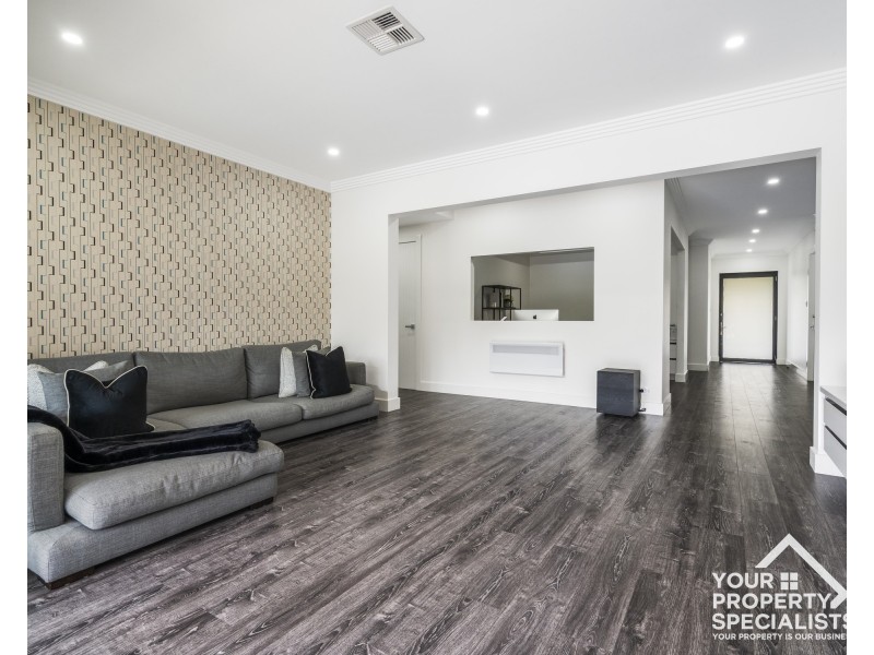 24 Chamberlain Way, Harrington Park NSW 2567