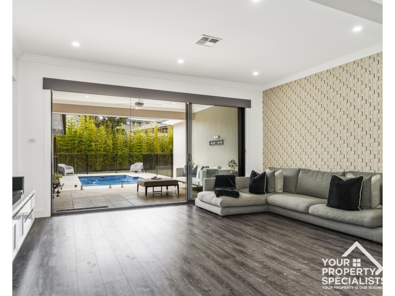 24 Chamberlain Way, Harrington Park NSW 2567