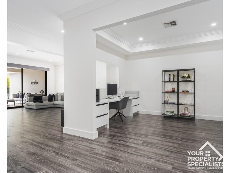 24 Chamberlain Way, Harrington Park NSW 2567