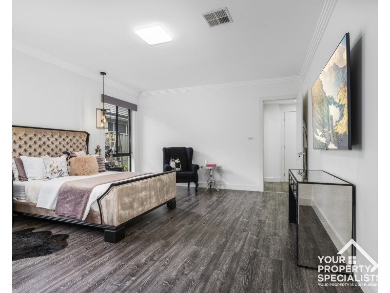 24 Chamberlain Way, Harrington Park NSW 2567