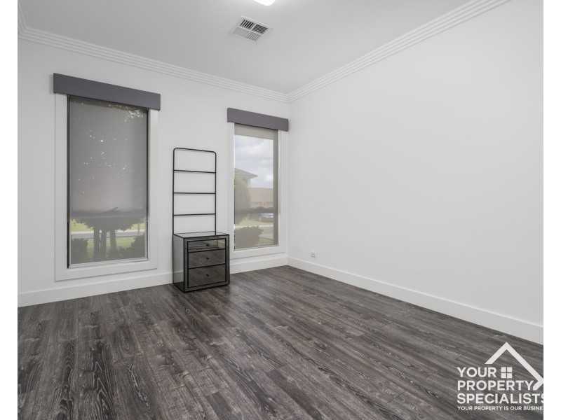24 Chamberlain Way, Harrington Park NSW 2567