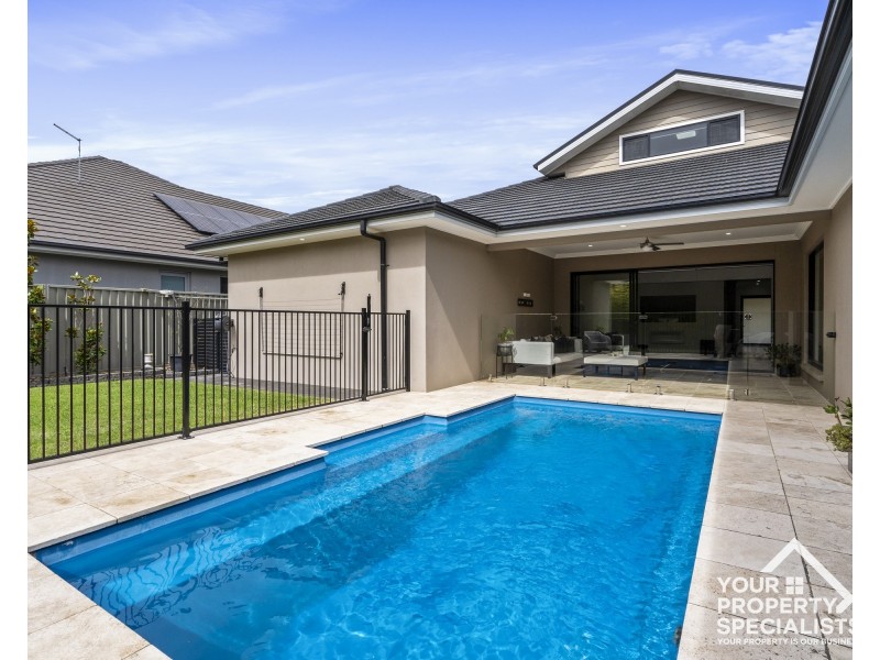 24 Chamberlain Way, Harrington Park NSW 2567