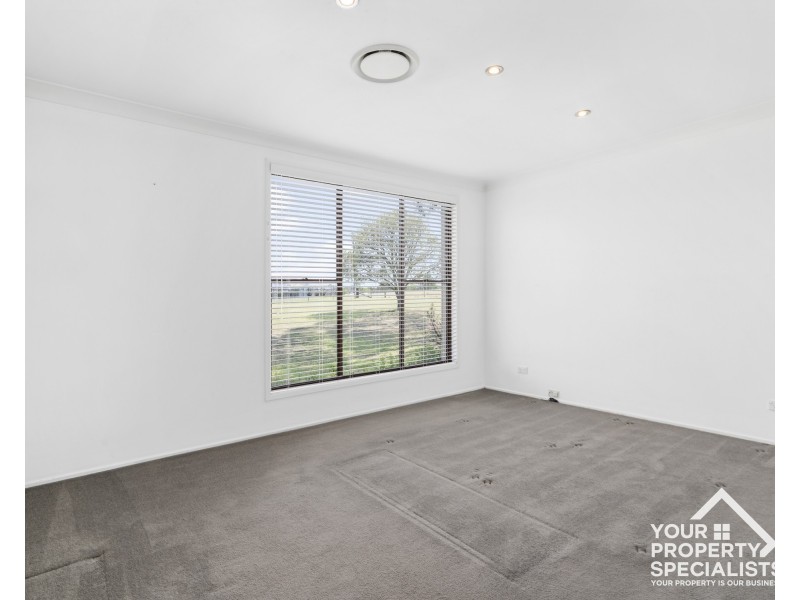 87 Kelvin Park Drive, Bringelly NSW 2556